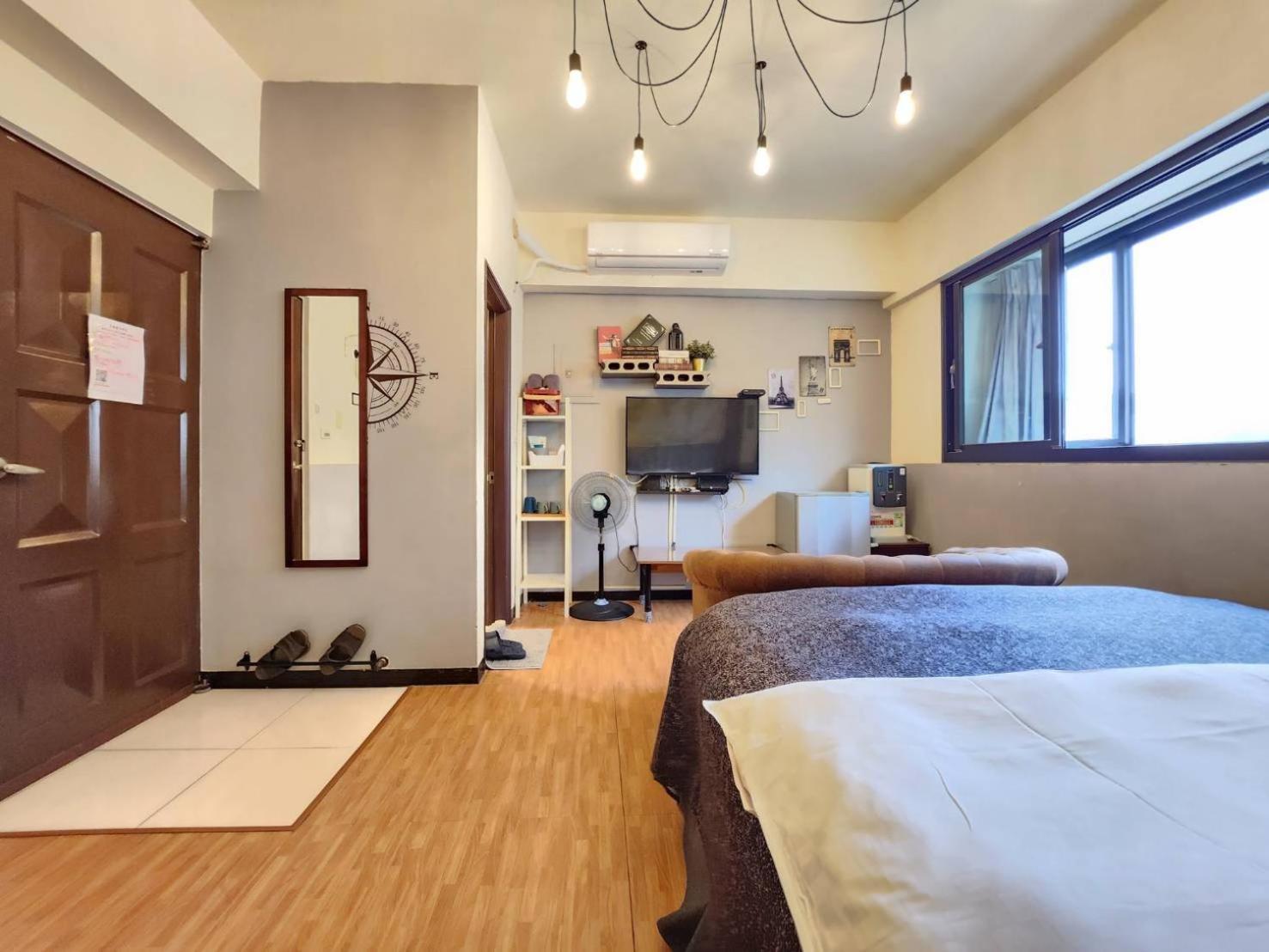 Hotel 一中喵喵 有統編收據 Tchaj-čung Exteriér fotografie