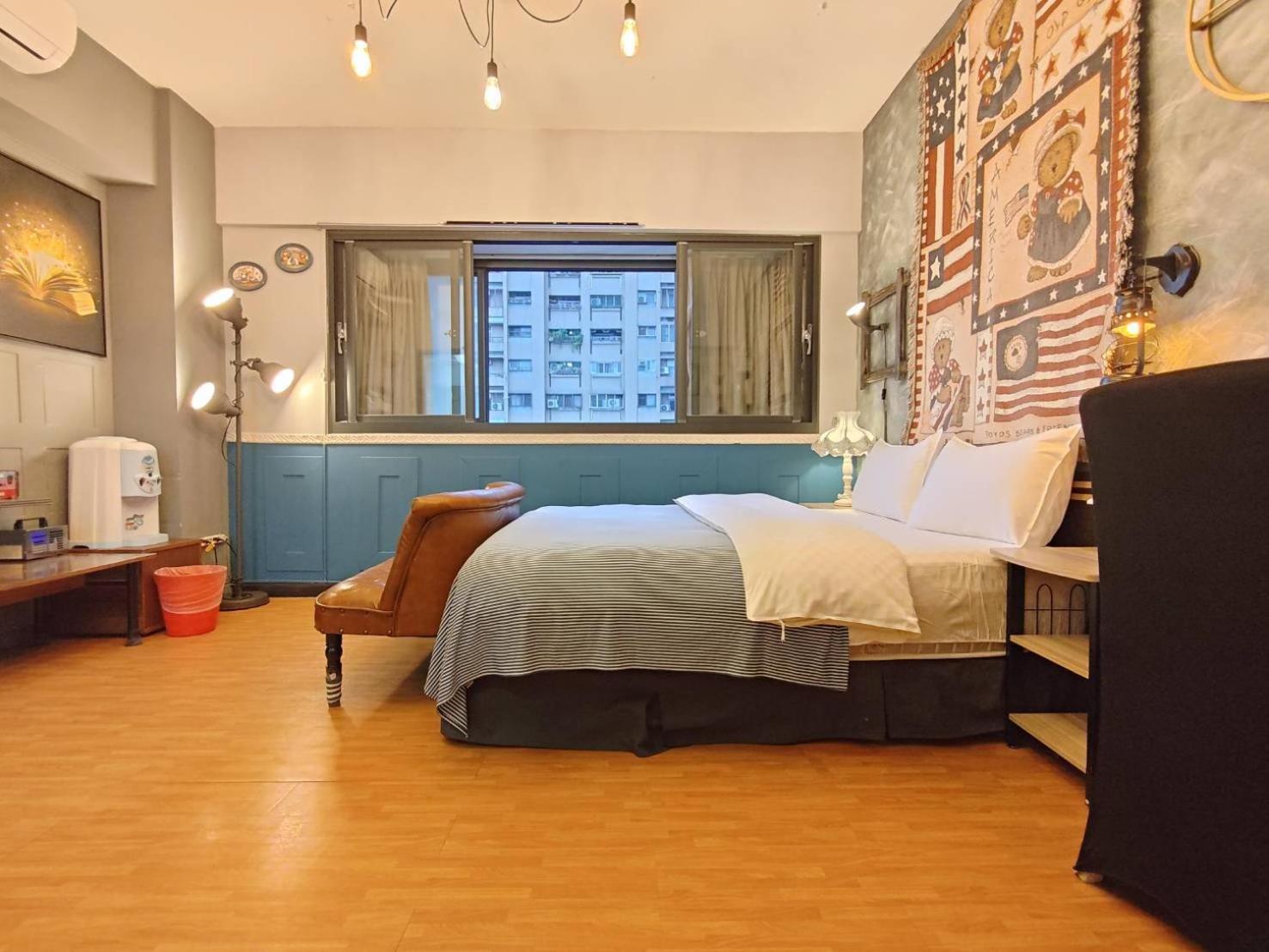 Hotel 一中喵喵 有統編收據 Tchaj-čung Exteriér fotografie