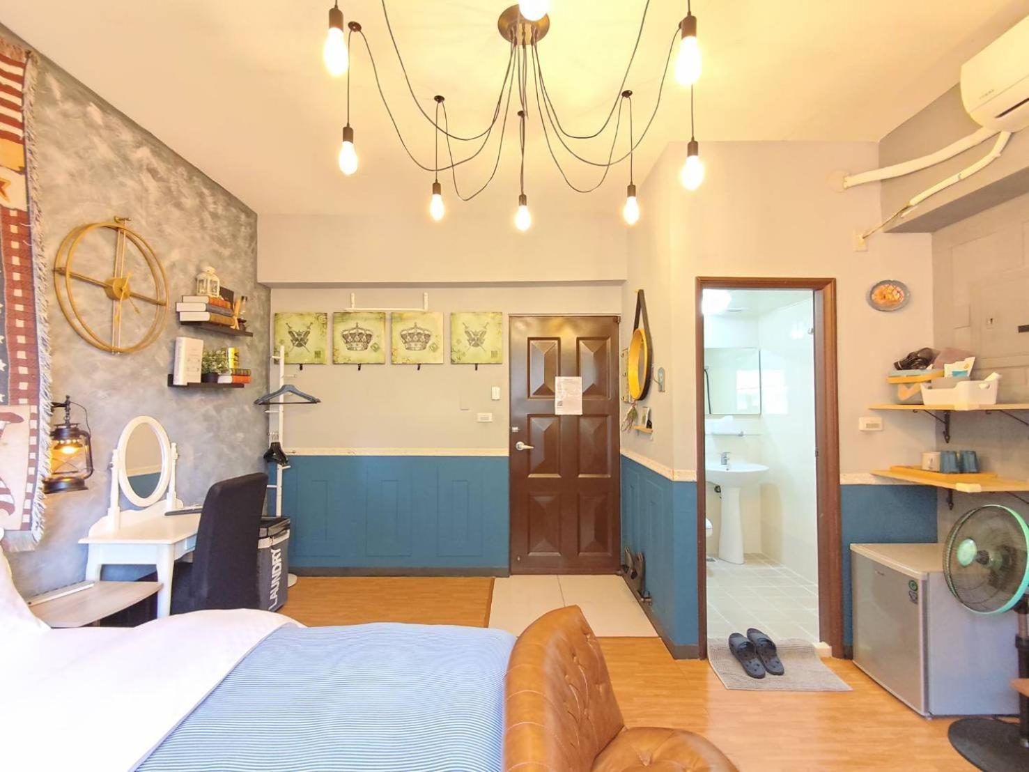 Hotel 一中喵喵 有統編收據 Tchaj-čung Exteriér fotografie