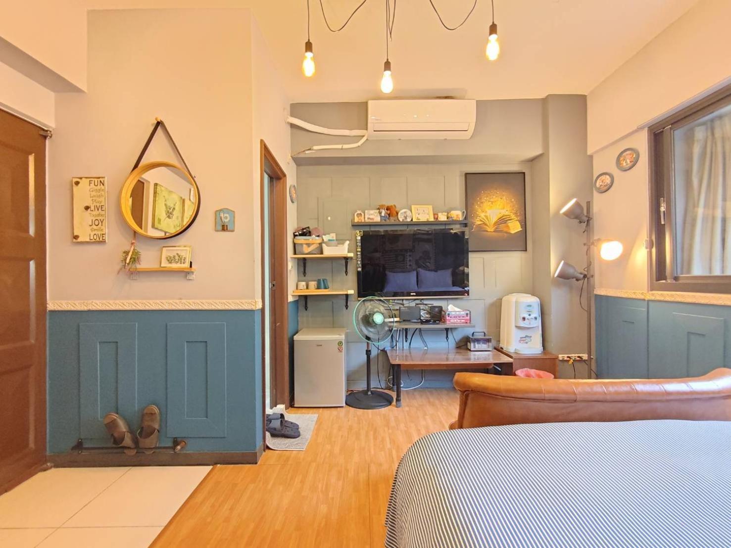 Hotel 一中喵喵 有統編收據 Tchaj-čung Exteriér fotografie