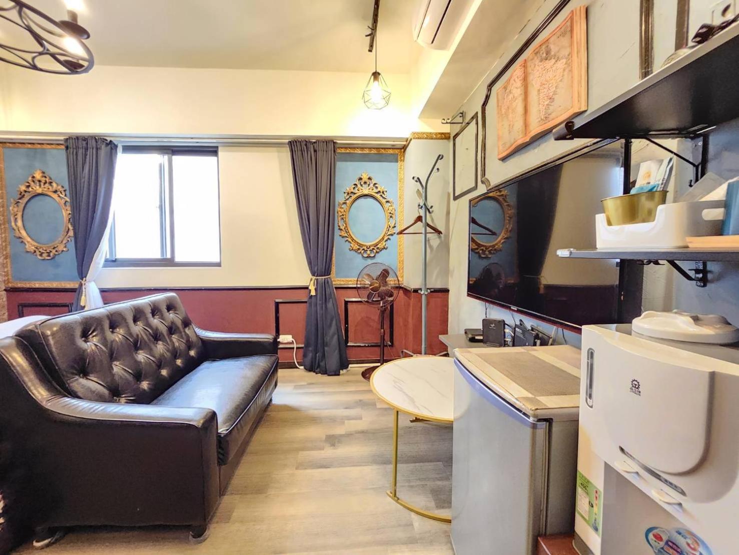 Hotel 一中喵喵 有統編收據 Tchaj-čung Exteriér fotografie