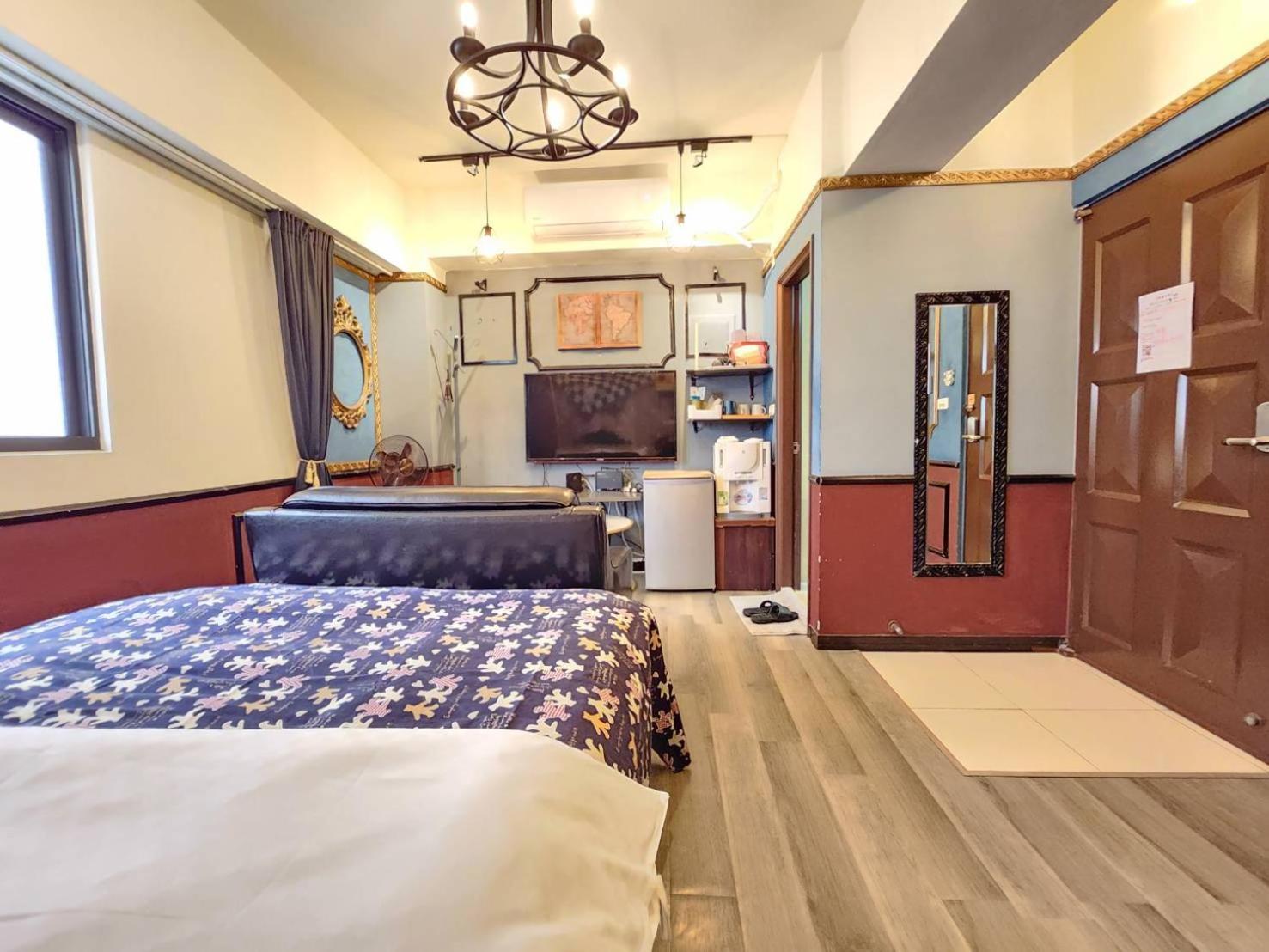 Hotel 一中喵喵 有統編收據 Tchaj-čung Exteriér fotografie