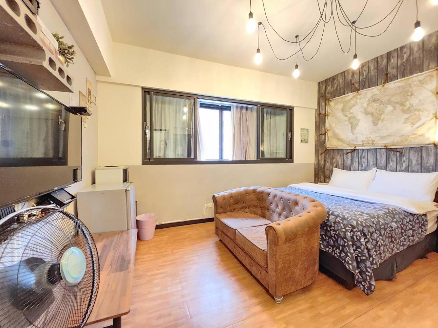 Hotel 一中喵喵 有統編收據 Tchaj-čung Exteriér fotografie