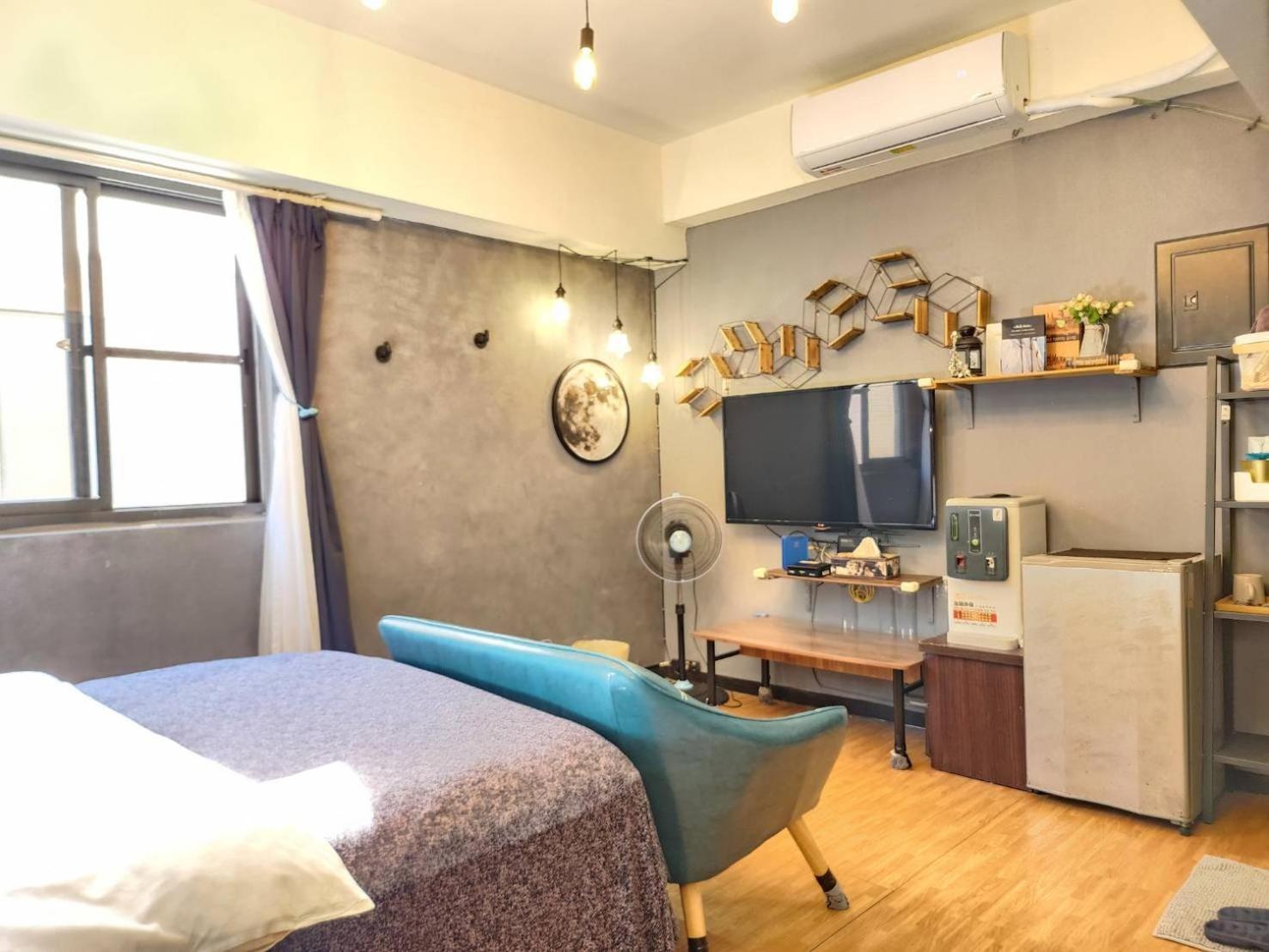 Hotel 一中喵喵 有統編收據 Tchaj-čung Exteriér fotografie